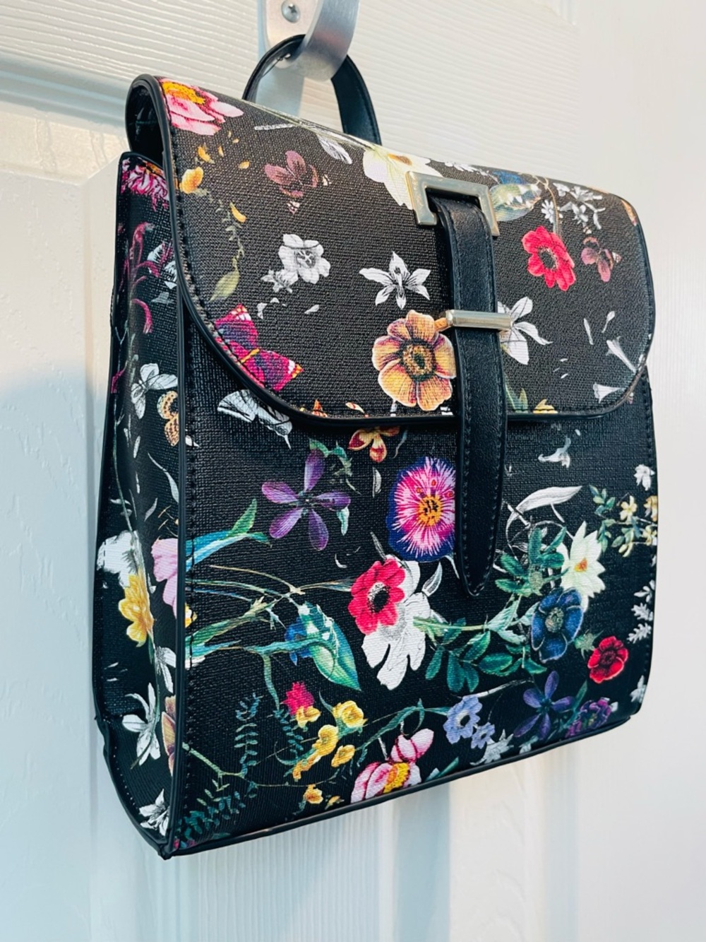 NEW Floral Print Black Backpack Purse - Picture 4 of 10